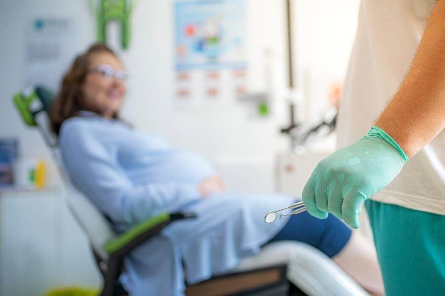 Controlul stomatologic înainte de sarcină Dentist RâmnicuSărat